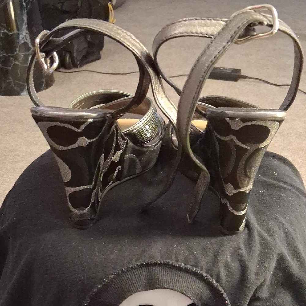 Coach Green and Silver Strappy Sandals - Picture 5 of 8